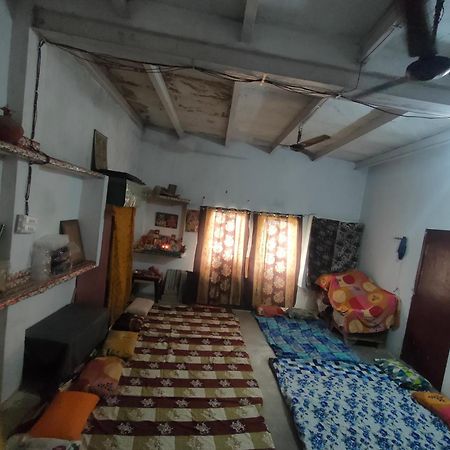 श्री बांके बिहारी सेवा धाम Hotel Vrindāvan Exterior foto